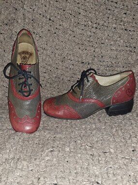 FLY LONDON-Wingtip Brogue Heeled Oxford-Dk Gray/Burgundy Leather-Sz 37-Excellent
